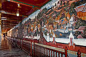 Bangkok Grand Palace, murals of the gallery of the Wat Phra Kaew. 